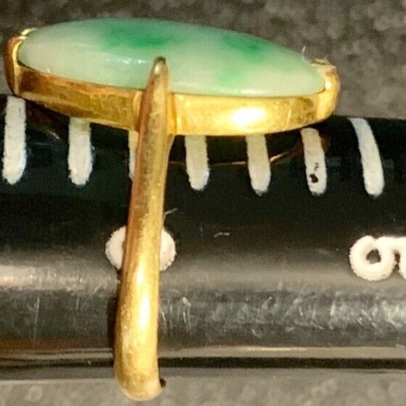Vintage Ladies 14K Chinese Jadeite Ring, Sz 6 - Picture 3 of 4